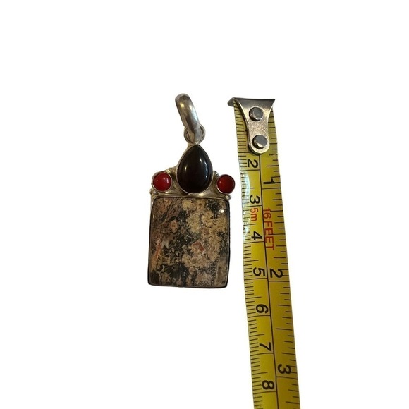 Stunning Sterling silver pendent with natural garnet coral stones - Picture 5 of 5